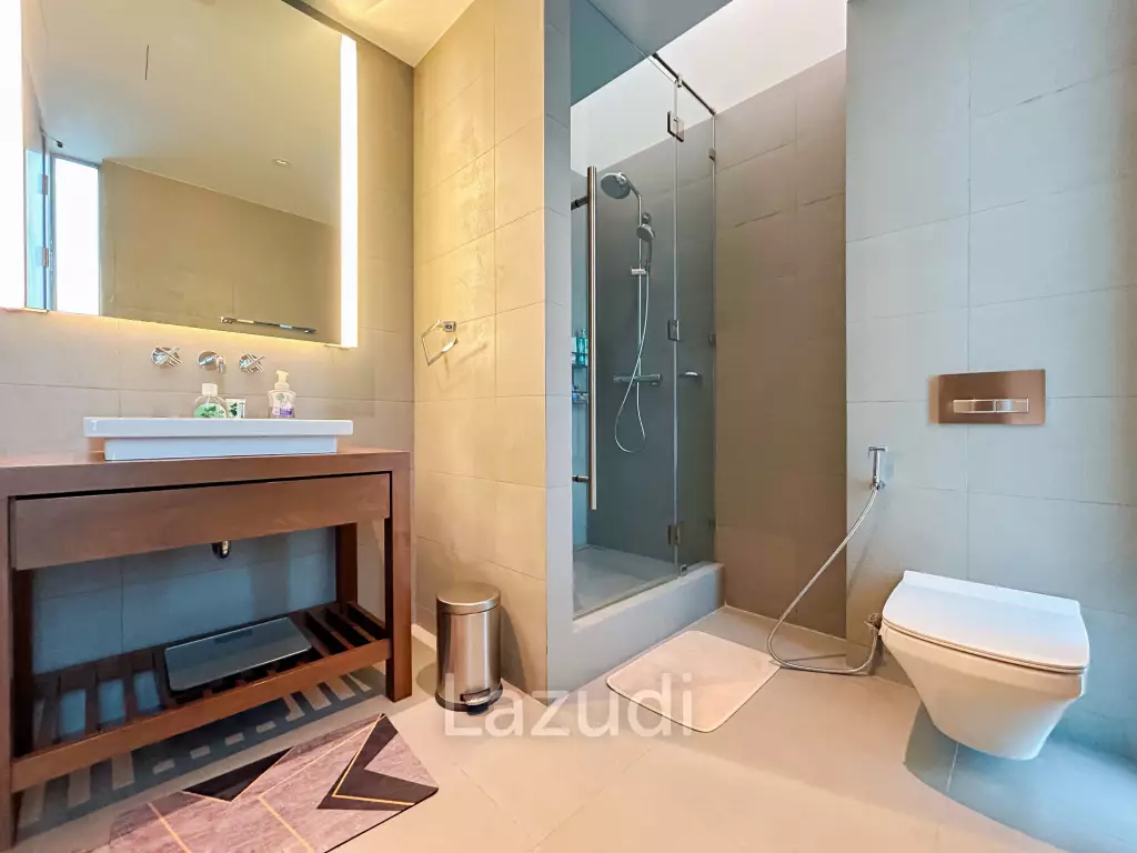 Exclusive 4-Bedroom Penthouse with Panoramic City Views in Phra Khanong
