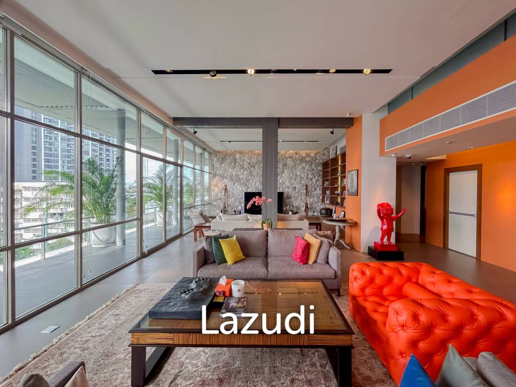 Exclusive 4-Bedroom Penthouse with Panoramic City Views in Phra Khanong