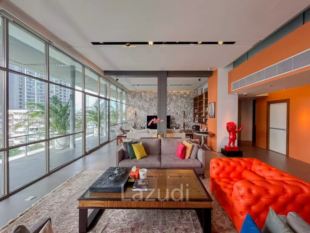 Exclusive 4-Bedroom Penthouse with Panoramic City Views in Phra Khanong