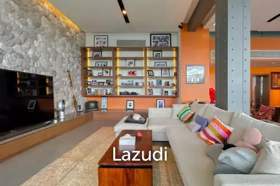 Exclusive 4-Bedroom Penthouse with Panoramic City Views in Phra Khanong