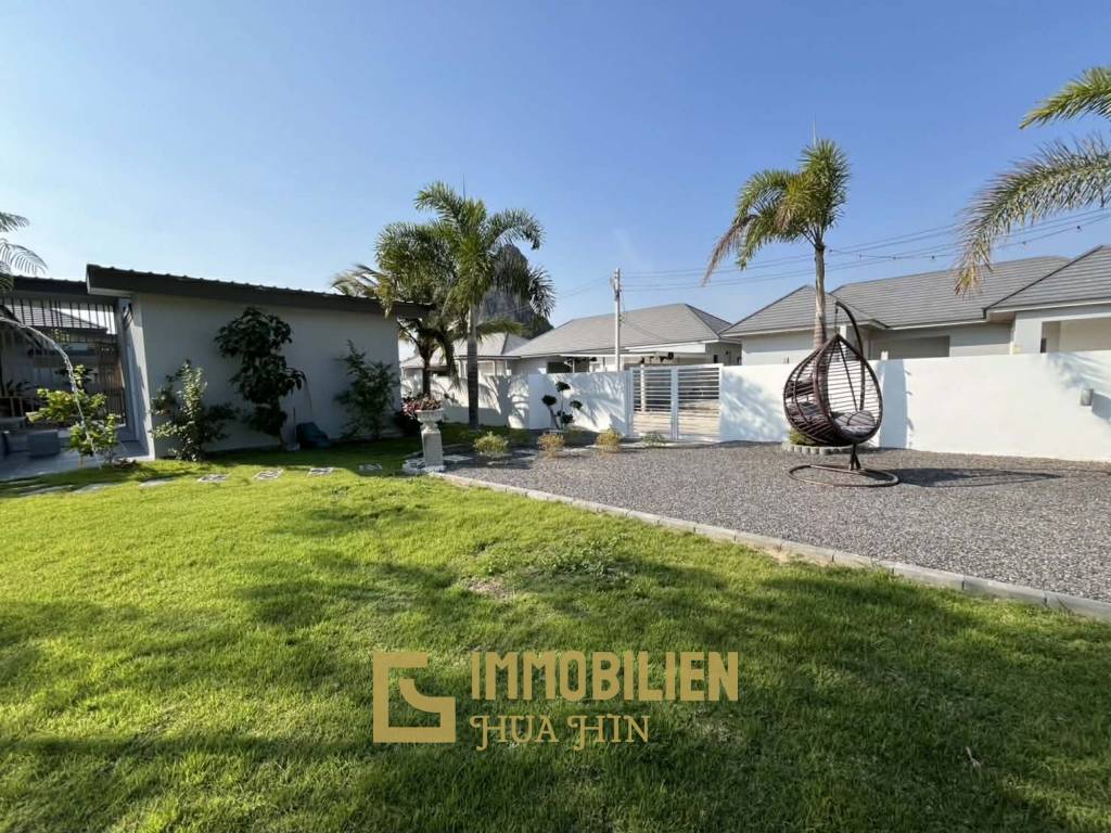 1000 qm Grundstück / 279 qm Wohnfläche / 3 Schlafzimmer + 3 Bäder