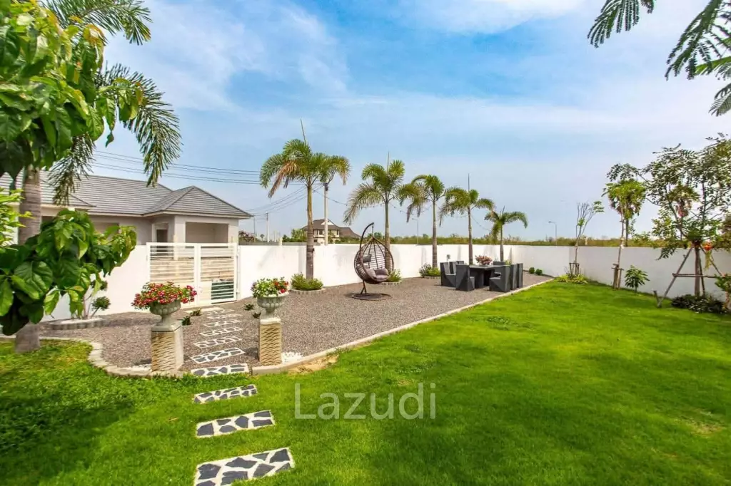 279 Sqm Luxury Pool Villa 3 bedroom 3 Bathroom  – Cha-am