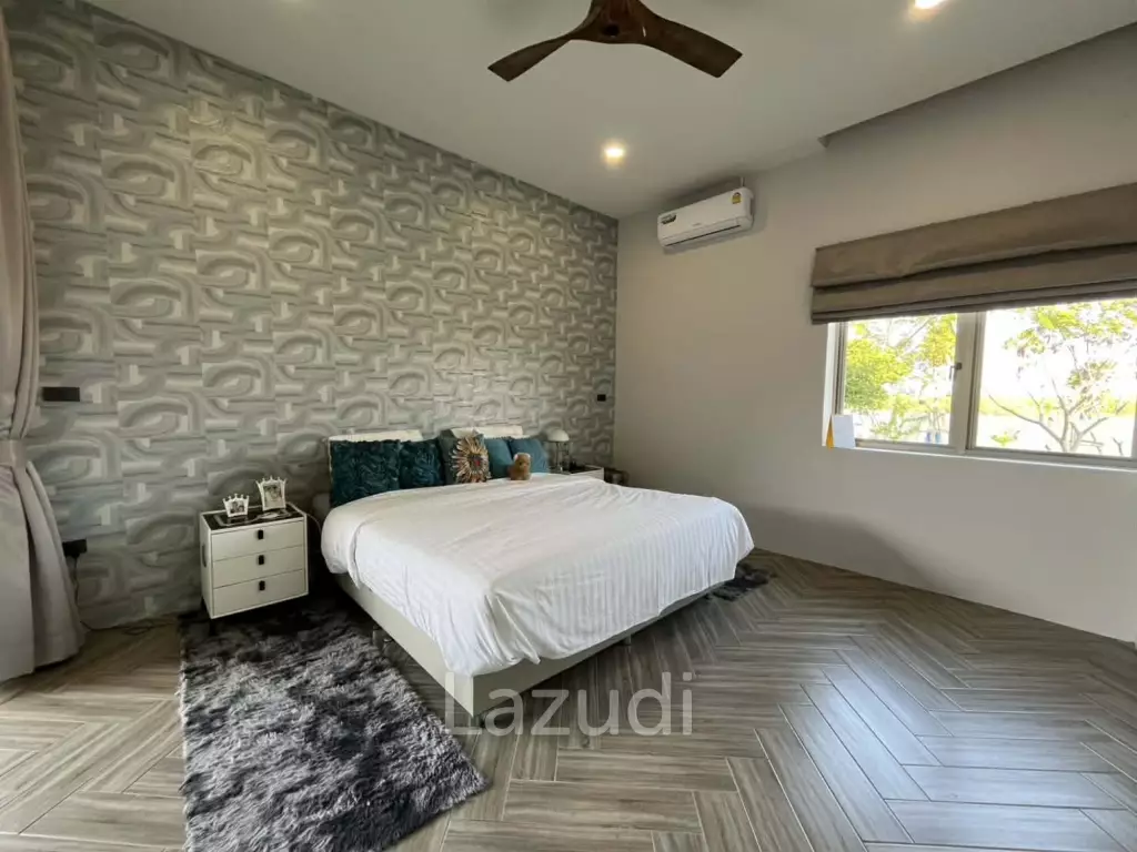 279 Sqm Luxury Pool Villa 3 bedroom 3 Bathroom  – Cha-am