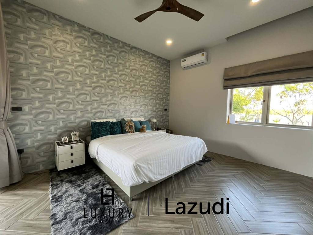 1,008 平方米 3 床 3 洗澡 别墅 对于 销售