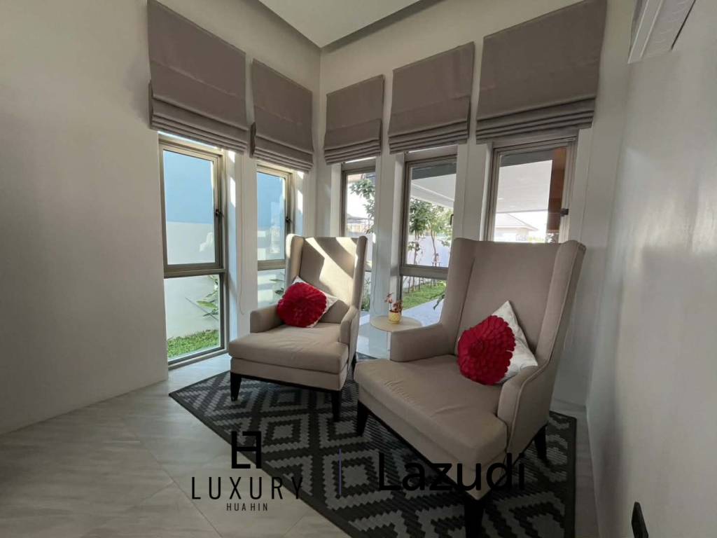 1,008 平方米 3 床 3 洗澡 别墅 对于 销售