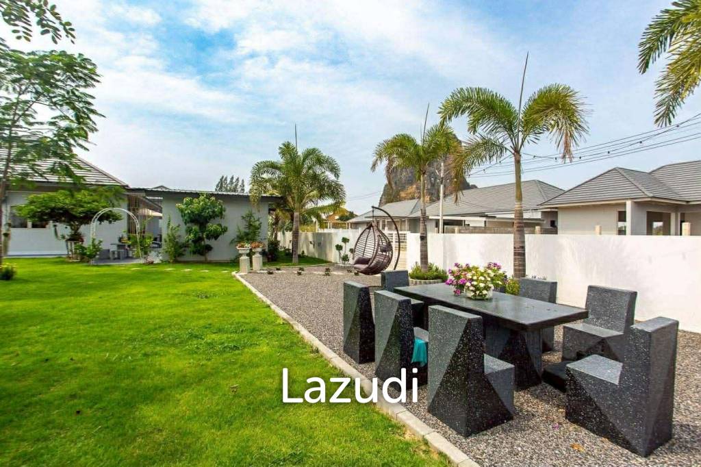 279 Sqm Luxury Pool Villa 3 bedroom 3 Bathroom  – Cha-am