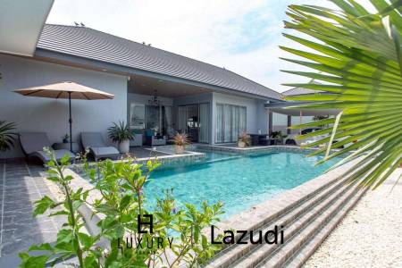 1,008 平方米 3 床 3 洗澡 别墅 对于 销售