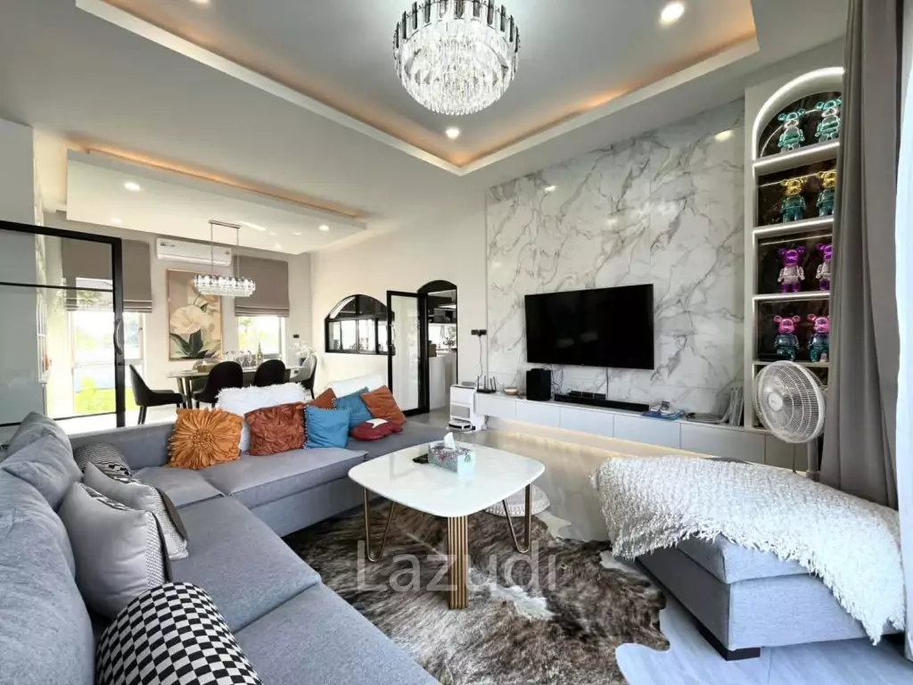 279 Sqm Luxury Pool Villa 3 bedroom 3 Bathroom  – Cha-am