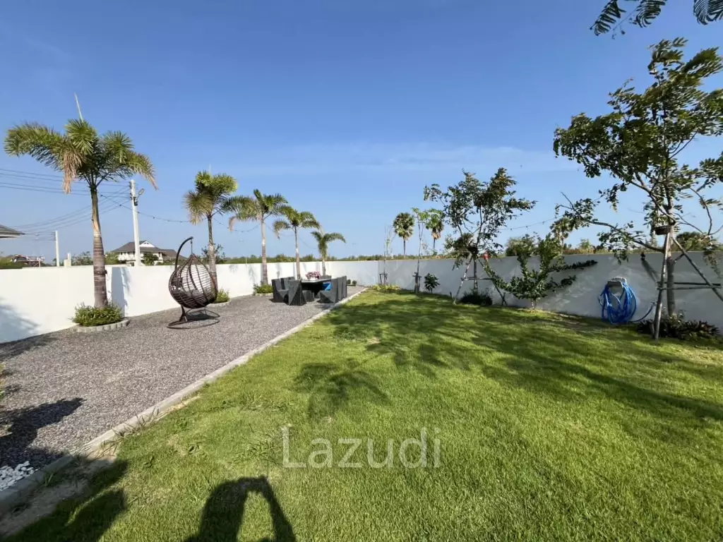 279 Sqm Luxury Pool Villa 3 bedroom 3 Bathroom  – Cha-am