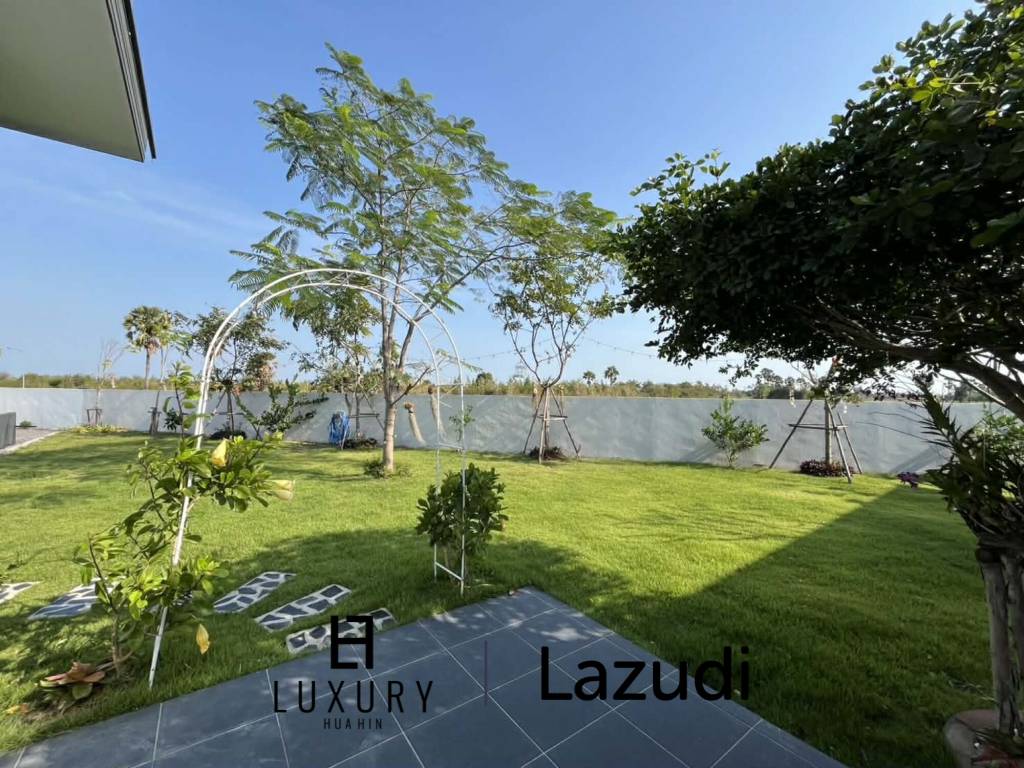 1,008 平方米 3 床 3 洗澡 别墅 对于 销售