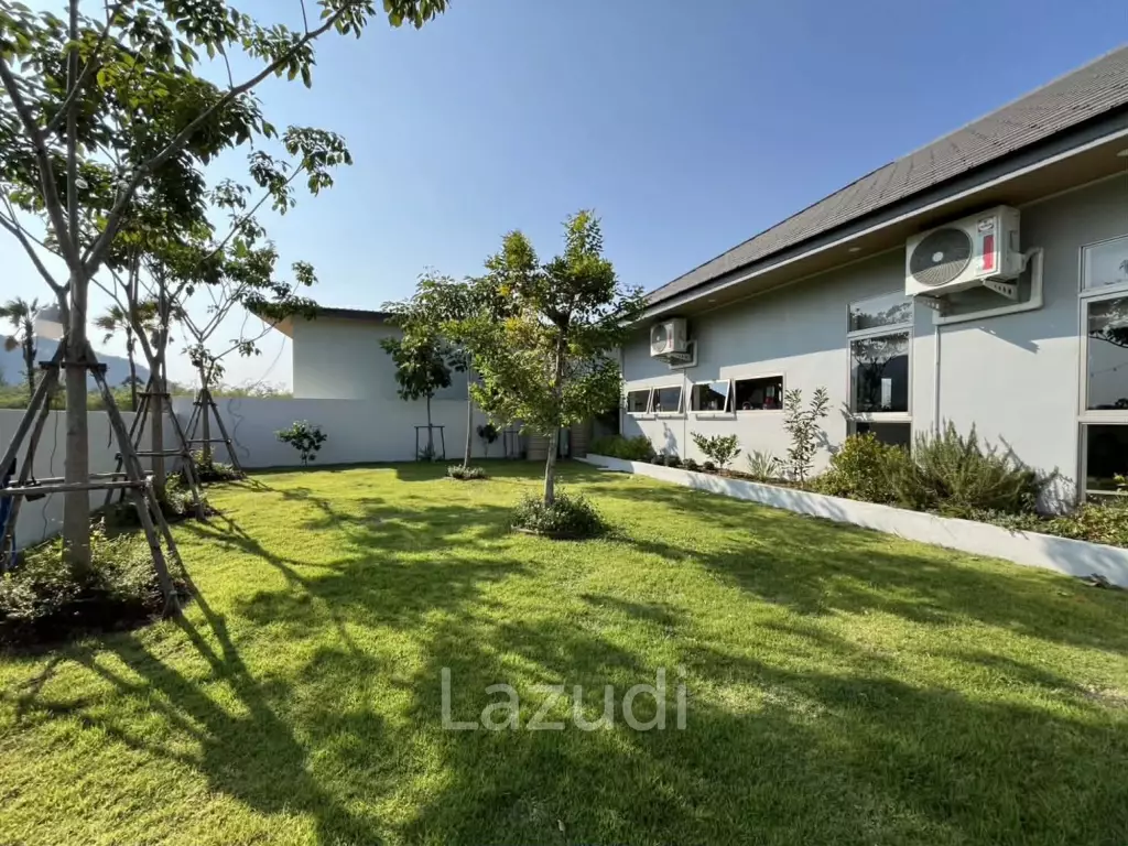 279 Sqm Luxury Pool Villa 3 bedroom 3 Bathroom  – Cha-am