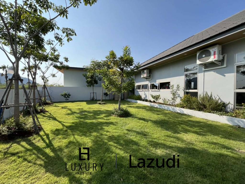 1,008 平方米 3 床 3 洗澡 别墅 对于 销售