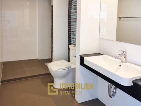 2 Schlafzimmer + 2 Bäder / 86 qm Wohnfläche / europäische Küche