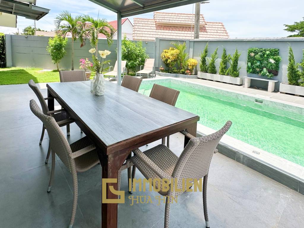 Modernisiert / 119 qm Wohnfläche / privater Pool