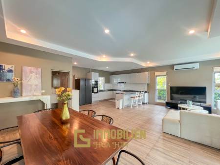 Rénovée / 119 m² habitables / piscine privée