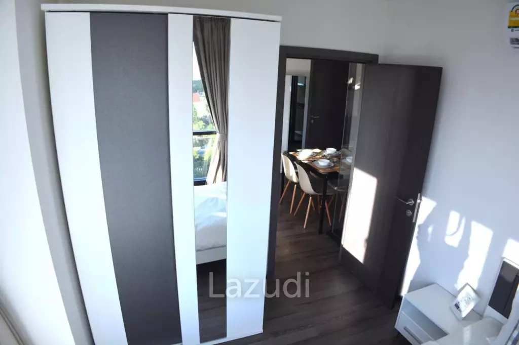 48.5 sqm 2 Bedroom Condo on High Floor in Phra Khanong Nuea Bangkok