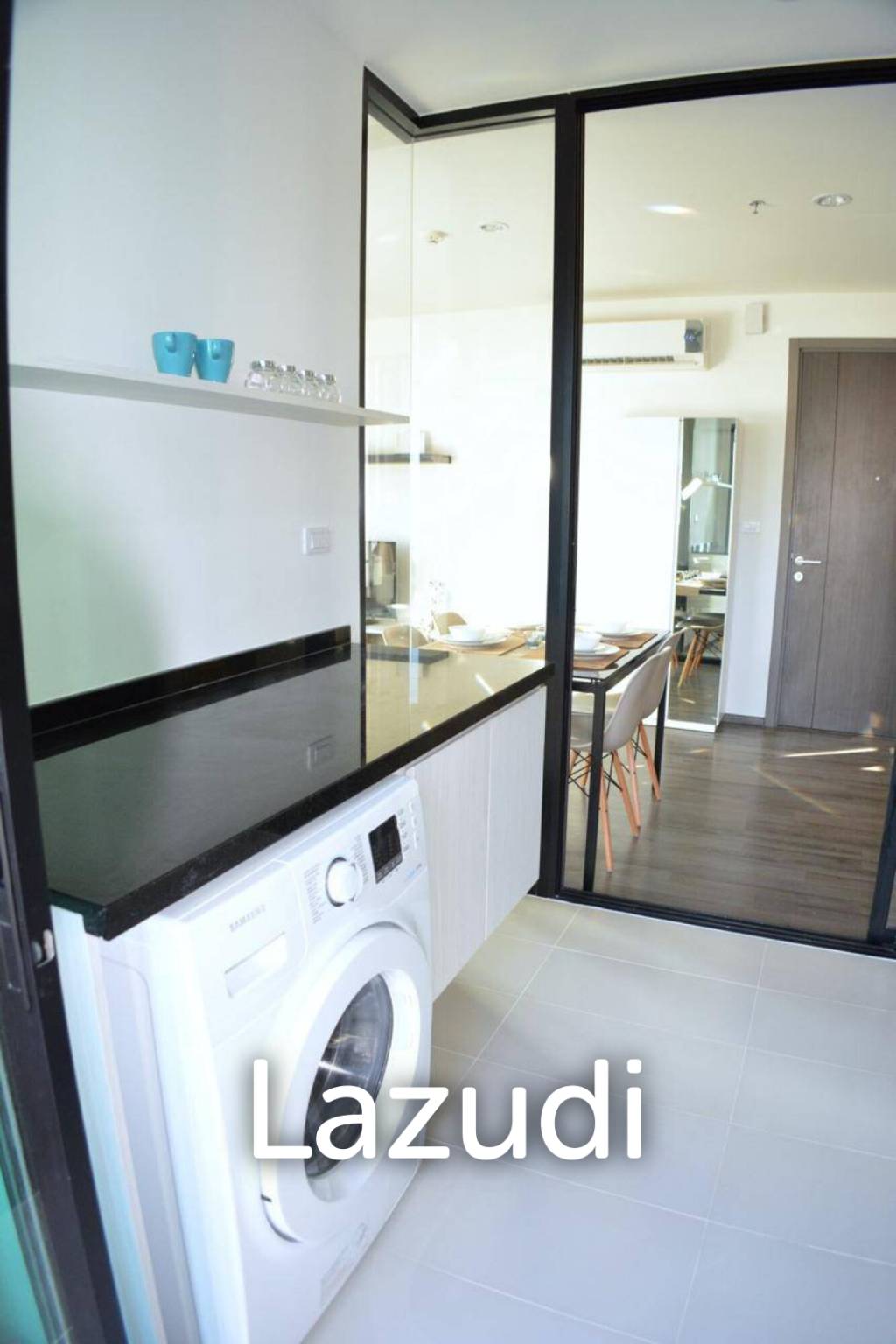 48.5 sqm 2 Bedroom Condo on High Floor in Phra Khanong Nuea Bangkok