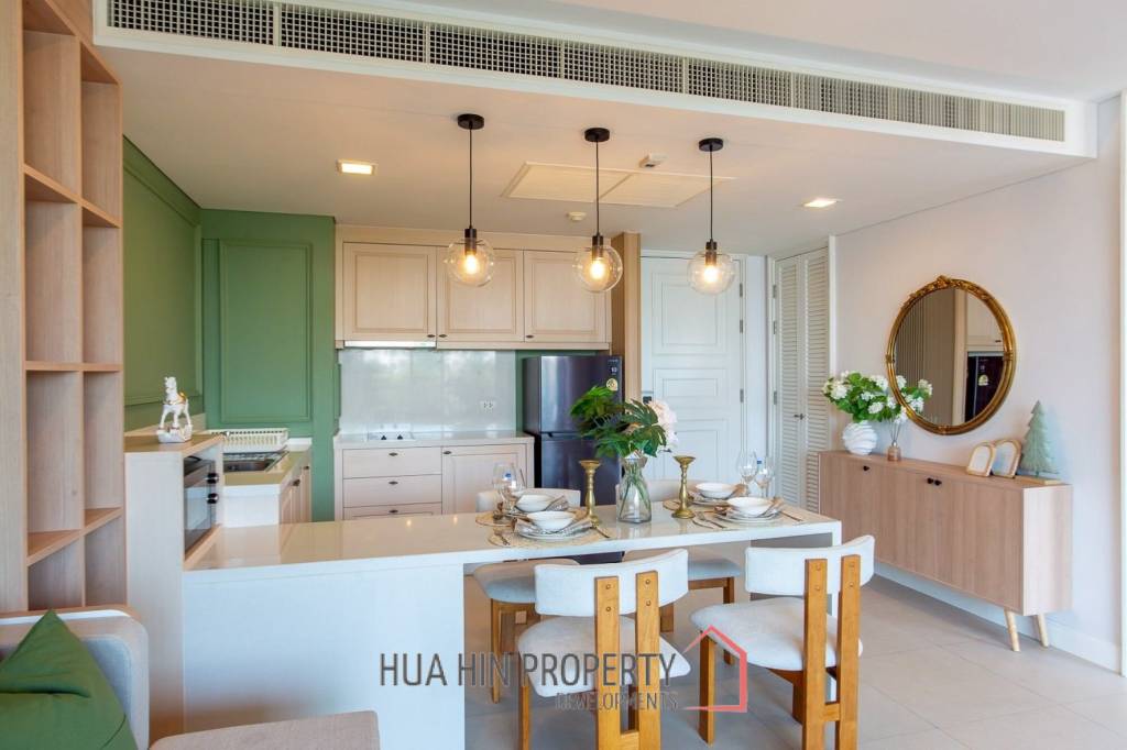 Marrakesh : Newly Renovated , steps to the sea.