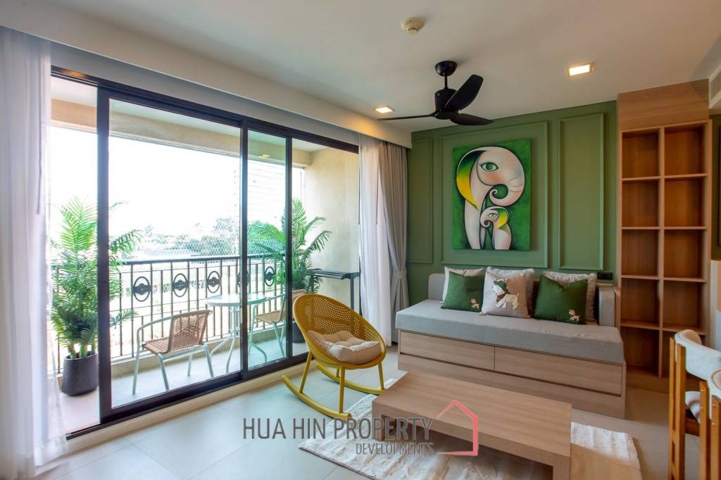 Marrakesh : Newly Renovated , steps to the sea.