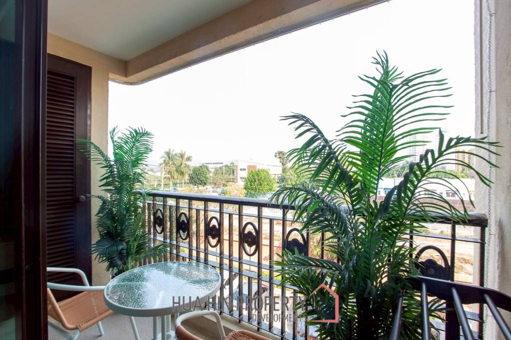 Marrakesh : Newly Renovated , steps to the sea.