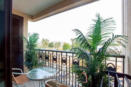 Marrakesh : Newly Renovated , steps to the sea.