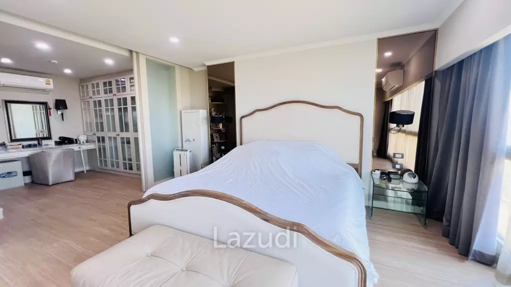 Penthouse 5-Bed High-Floor Condo at Maysa Huahin