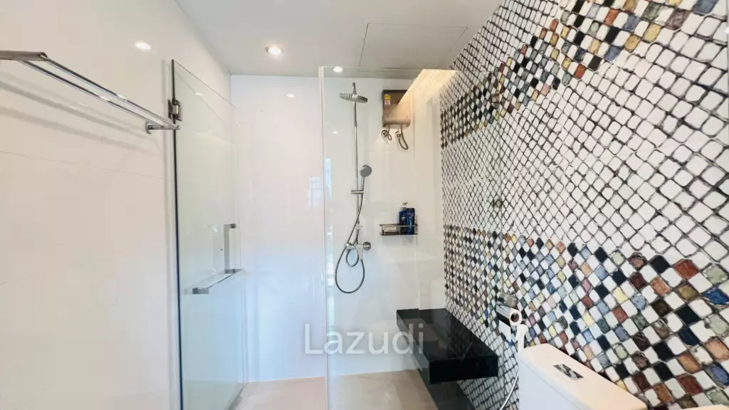 Penthouse 5-Bed High-Floor Condo at Maysa Huahin