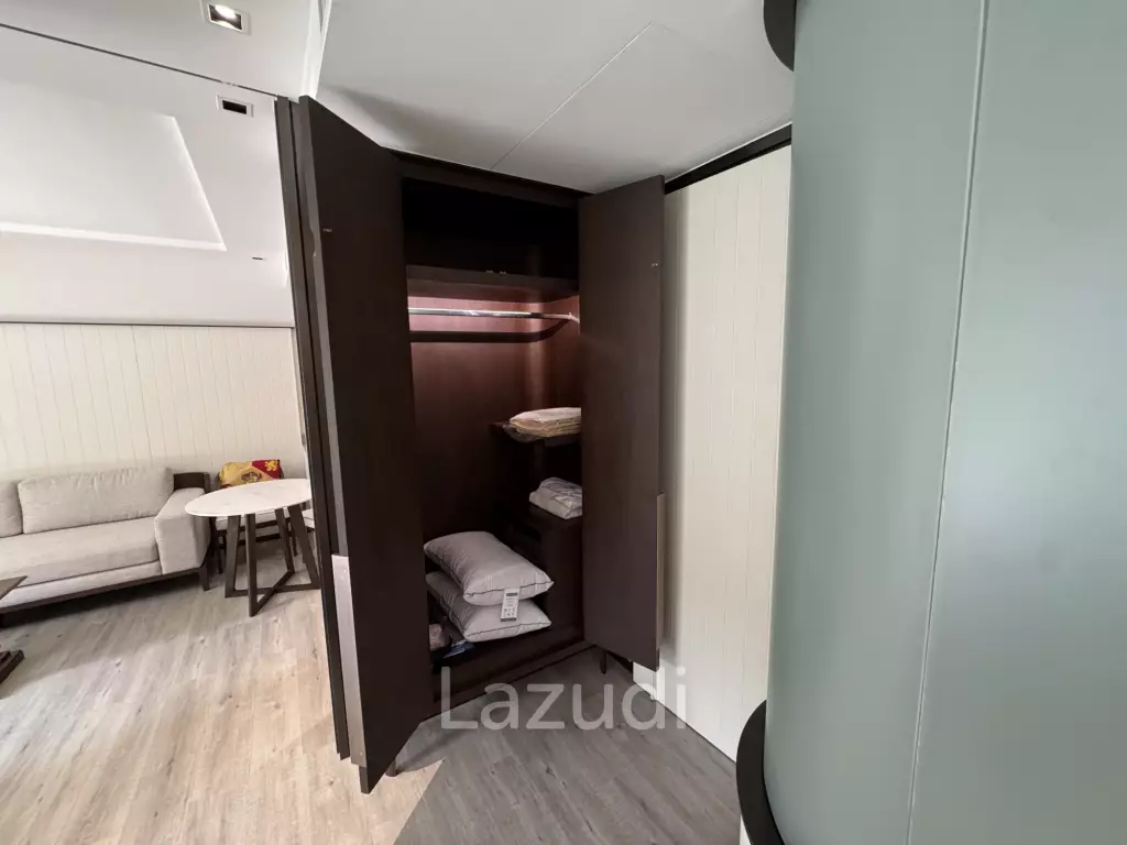 Luxury 1Bedroom InterContinental Residence Direct Pool Access