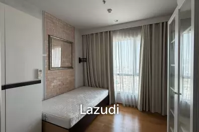67 sqm high floor 2 bedroom condo at Hive Taksin Khlong San Bangkok