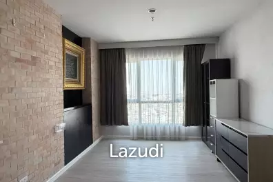 67 sqm high floor 2 bedroom condo at Hive Taksin Khlong San Bangkok