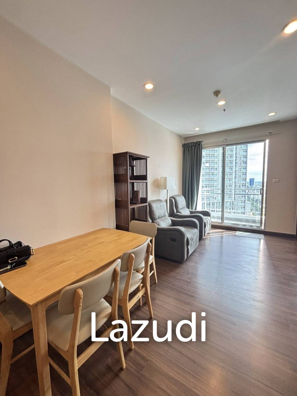 49 sqm high floor condo at Supalai Lite Sathorn - Charoenrat, Bang Kho Laem