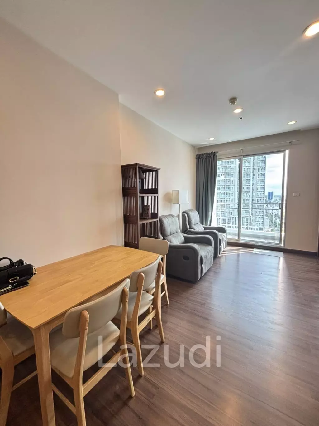 49 sqm high floor condo at Supalai Lite Sathorn - Charoenrat, Bang Kho Laem