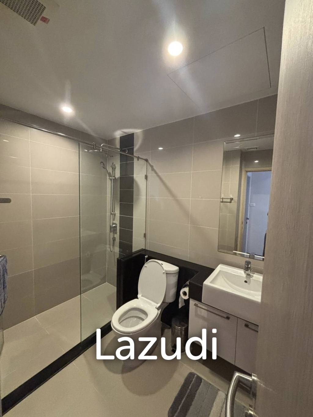 49 sqm high floor condo at Supalai Lite Sathorn - Charoenrat, Bang Kho Laem