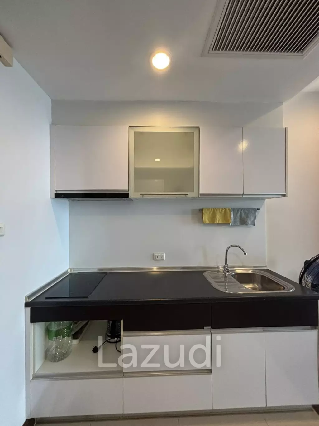 49 sqm high floor condo at Supalai Lite Sathorn - Charoenrat, Bang Kho Laem