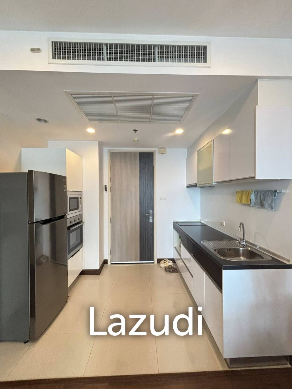 49 sqm high floor condo at Supalai Lite Sathorn - Charoenrat, Bang Kho Laem