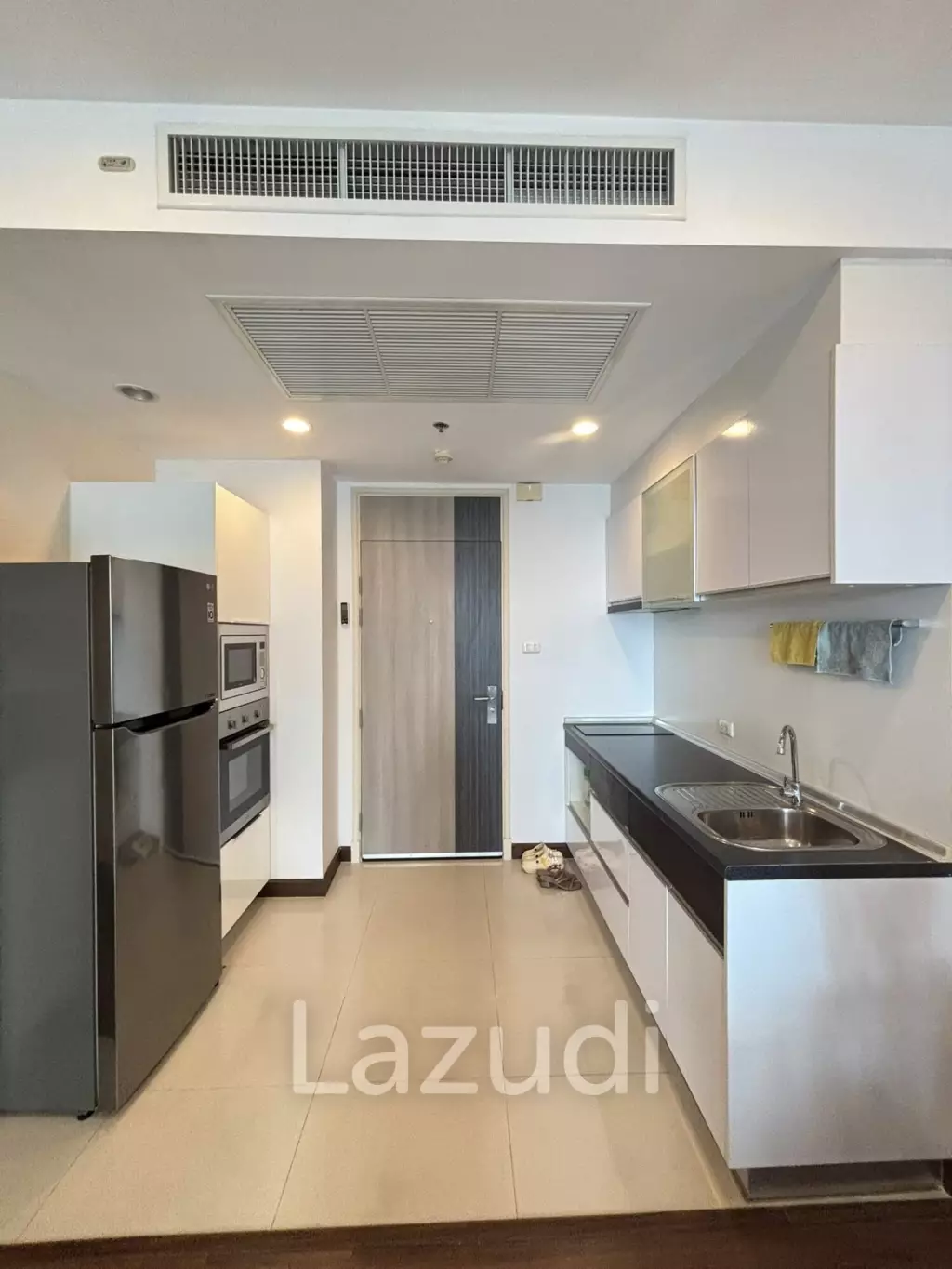 49 sqm high floor condo at Supalai Lite Sathorn - Charoenrat, Bang Kho Laem