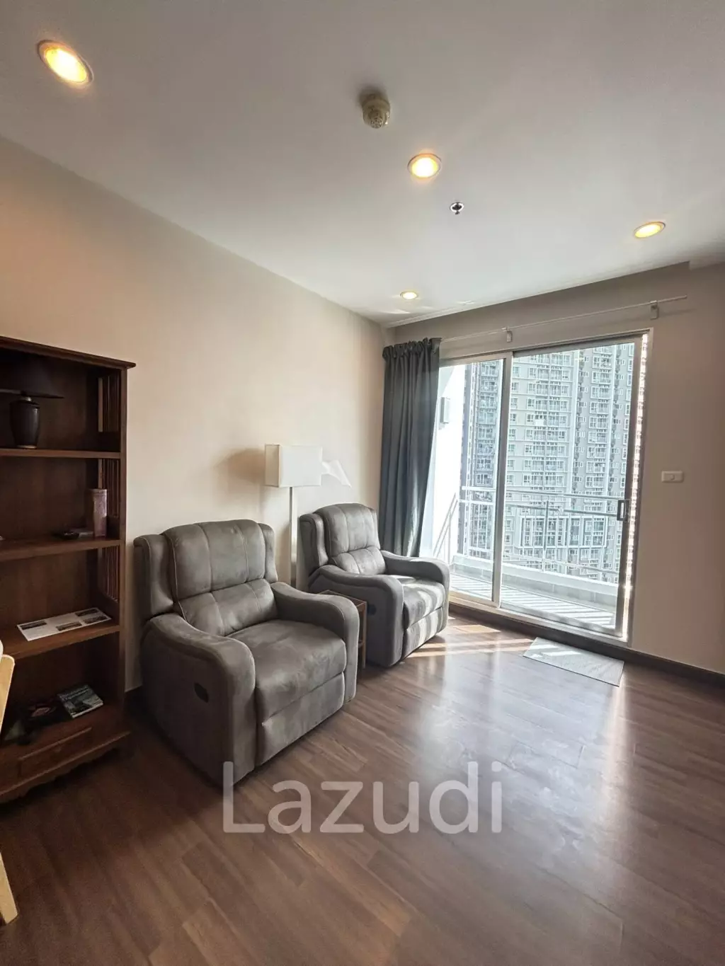 49 sqm high floor condo at Supalai Lite Sathorn - Charoenrat, Bang Kho Laem