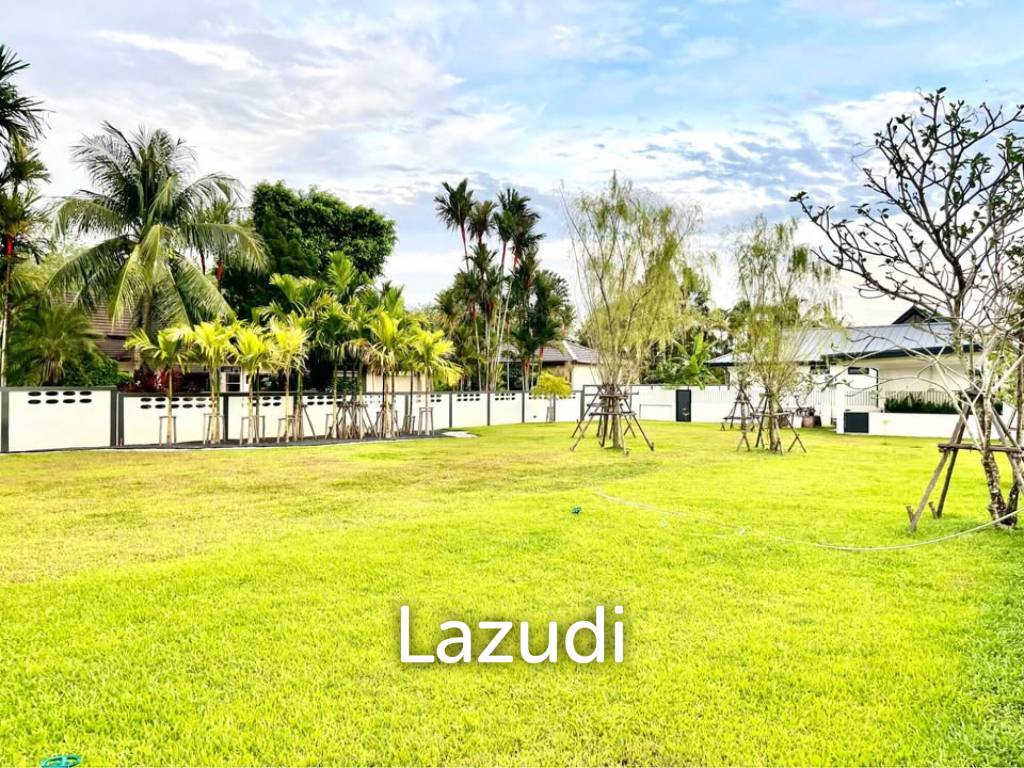 Spacious 3-Bedroom Pool Villa with Private Garden for Sale in Pa Klok