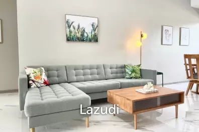 Spacious 3-Bedroom Pool Villa with Private Garden for Sale in Pa Klok