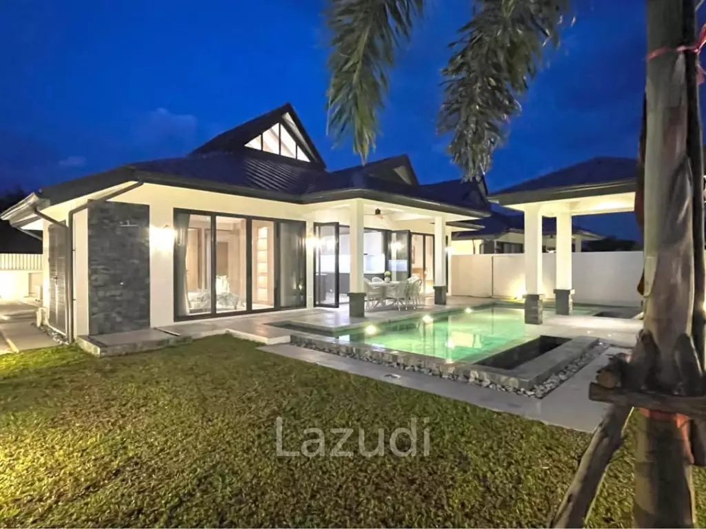 Spacious 3-Bedroom Pool Villa with Private Garden for Sale in Pa Klok
