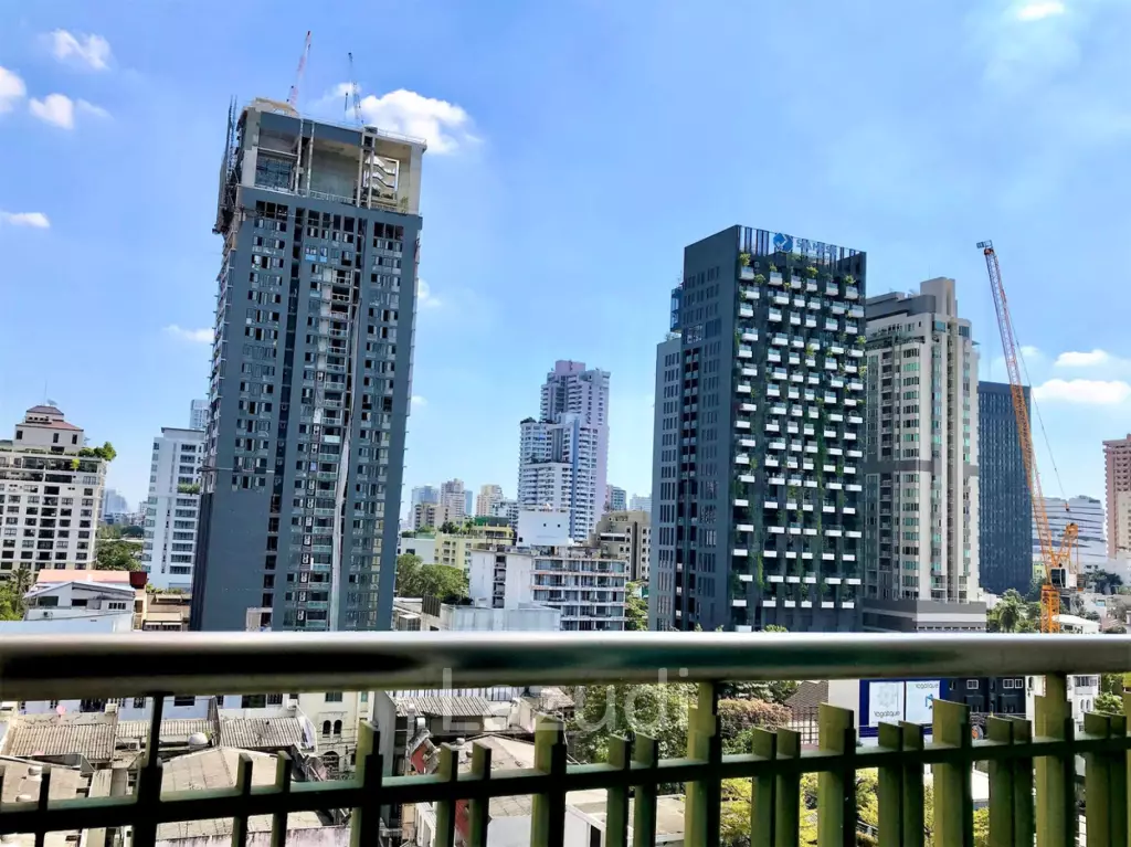 53.55 sqm condo on 8th floor at Wind Sukhumvit 23 in Khlong Toei Nuea, Wattana, Bangkok