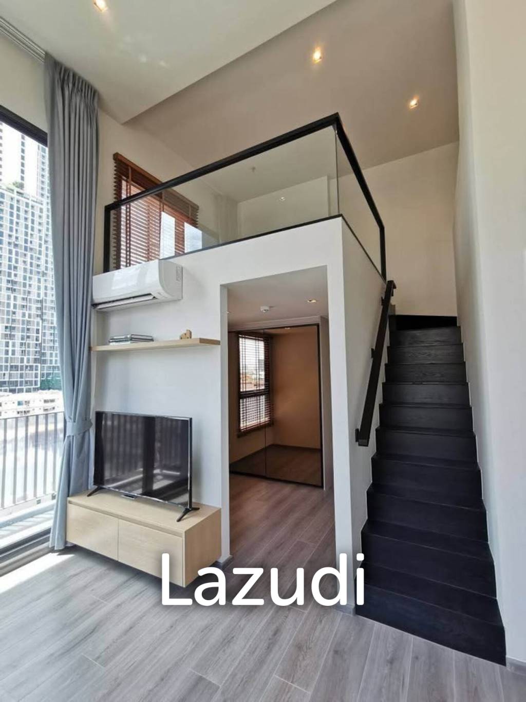 42 sqm duplex 1 bedroom condo at The Reserve Phahol - Pradipat Phaya Thai