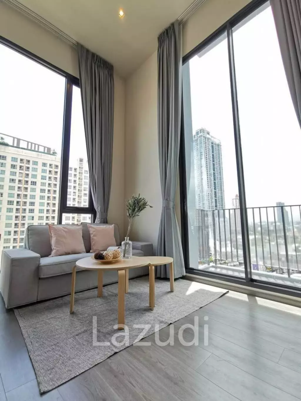 42 sqm duplex 1 bedroom condo at The Reserve Phahol - Pradipat Phaya Thai