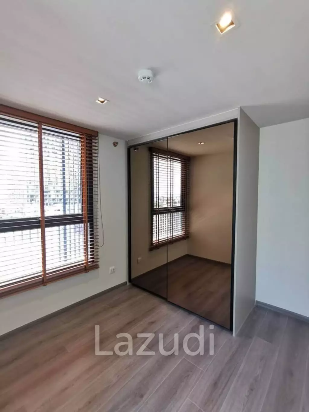 42 sqm duplex 1 bedroom condo at The Reserve Phahol - Pradipat Phaya Thai