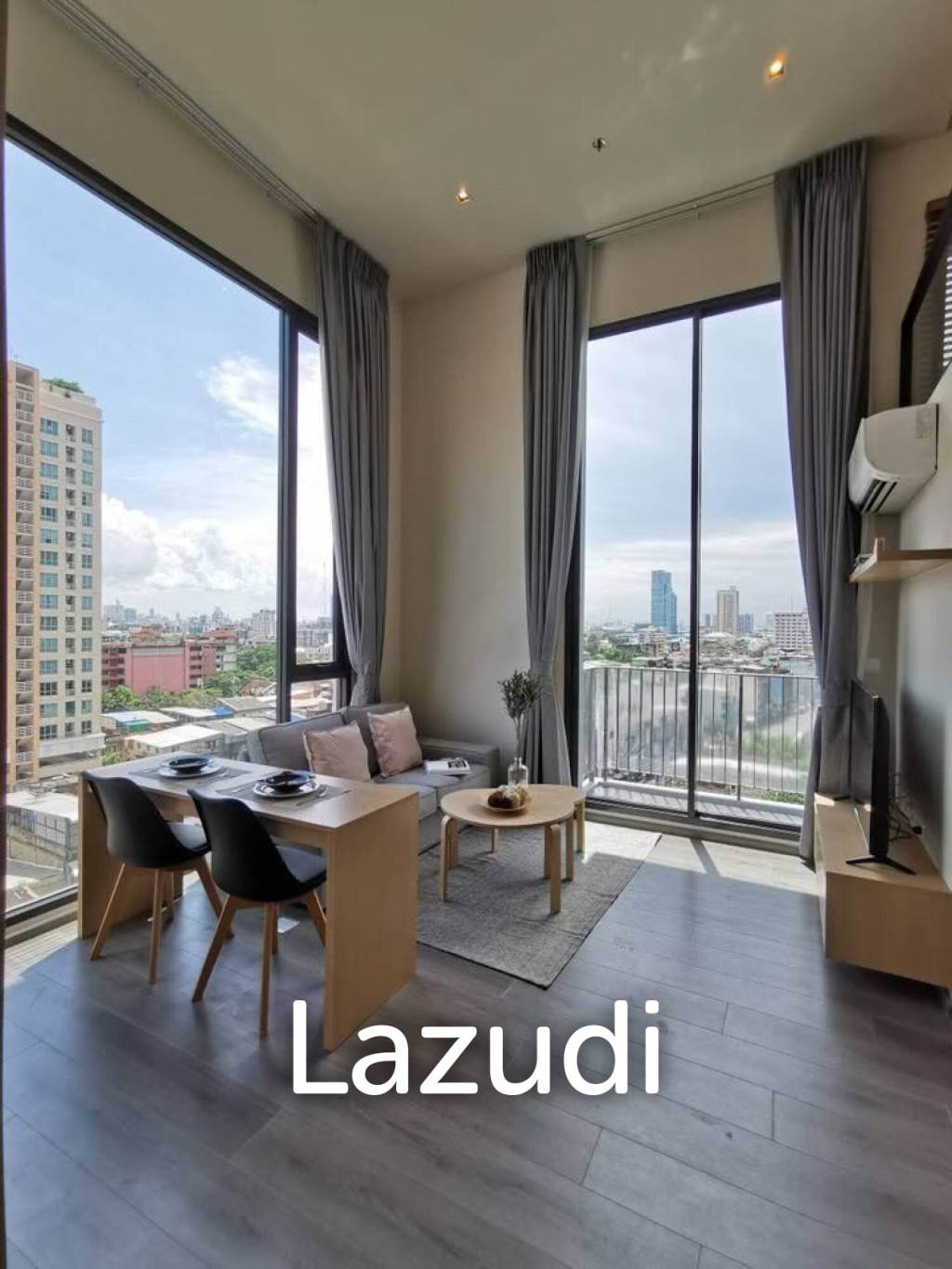 42 sqm duplex 1 bedroom condo at The Reserve Phahol - Pradipat Phaya Thai