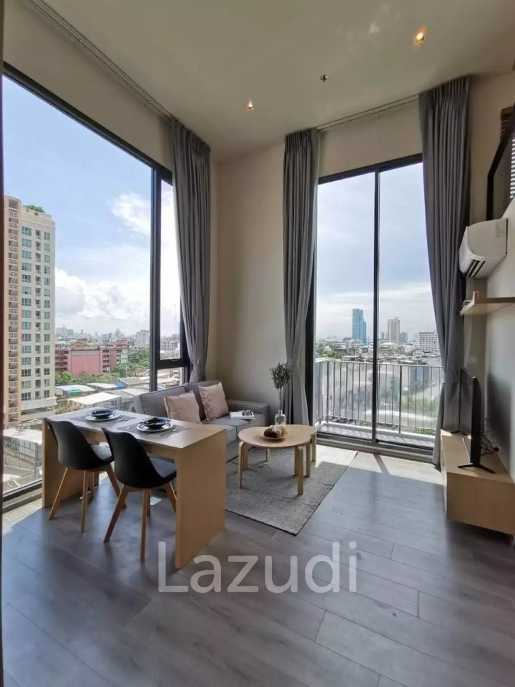 42 sqm duplex 1 bedroom condo at The Reserve Phahol - Pradipat Phaya Thai