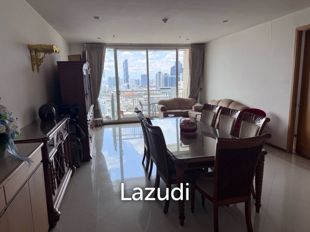 114 sqm high floor condo at The Empire Place Sathorn Bangkok