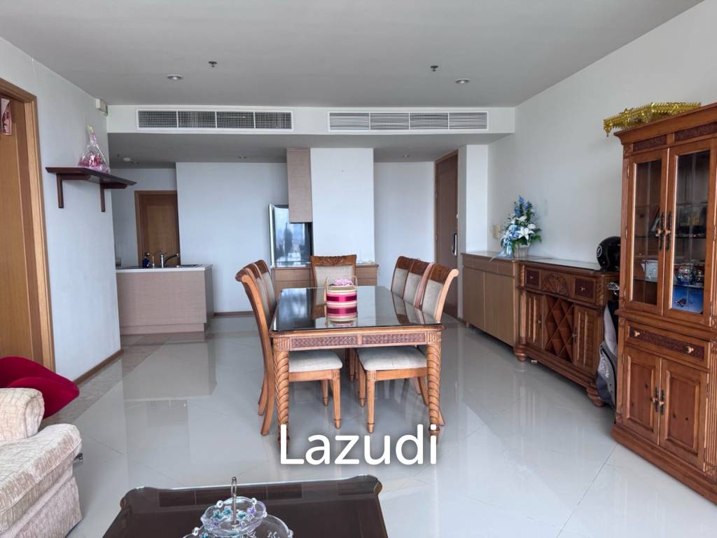 114 sqm high floor condo at The Empire Place Sathorn Bangkok