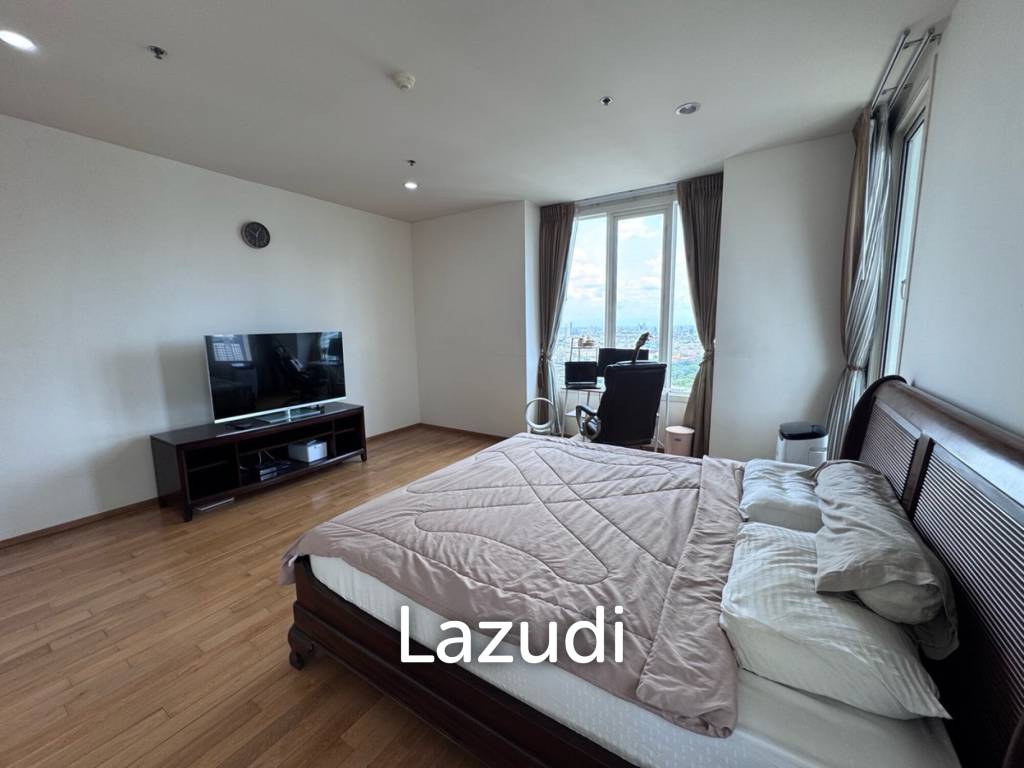 114 sqm high floor condo at The Empire Place Sathorn Bangkok