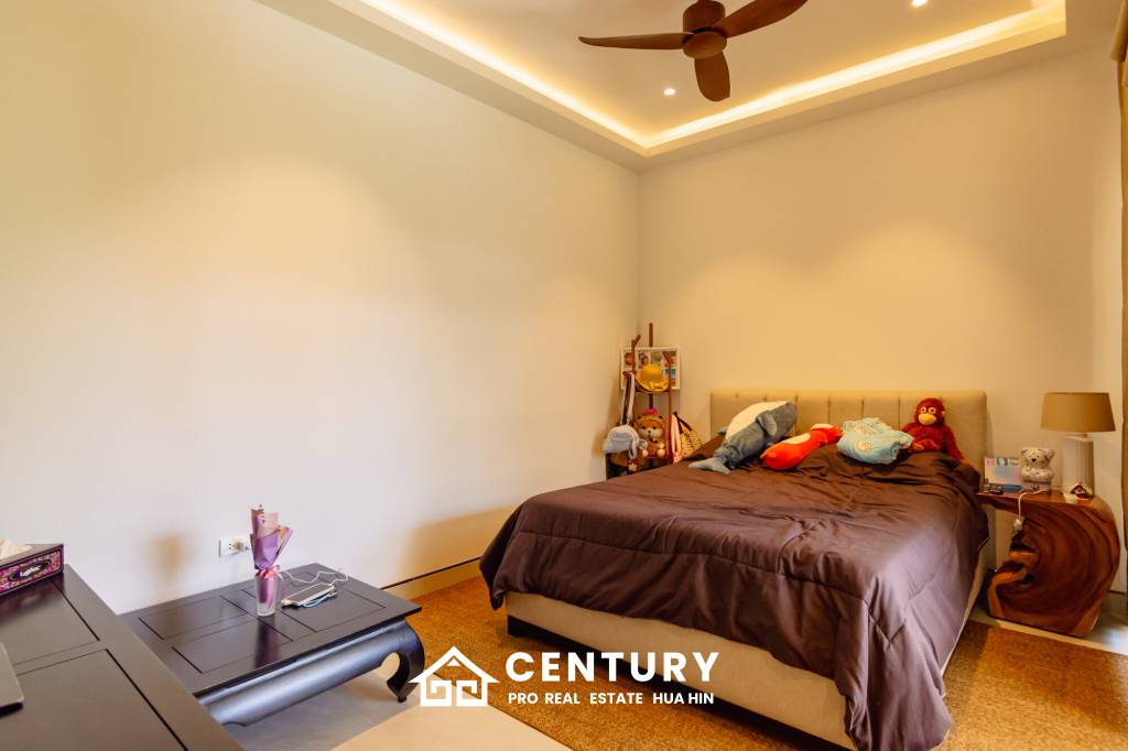 NATURAL HILL 2  : 3 bed luxury pool villa